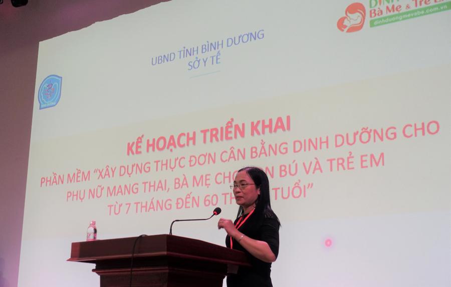 Bác sĩ CK 2. Võ Nguyễnên Diễm Thy - Phò Giá Giám đốc Trung tâm Chăm sóc sức khỏe cộng đồng Bác sĩ tỉnh Bình Dương 2 phát biểu tại Hội nghị.